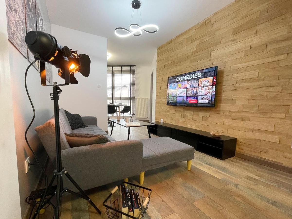 Easy Location - Parking - Free Wifi - Tourism And Business Apartment Freyming-Merlebach Ngoại thất bức ảnh